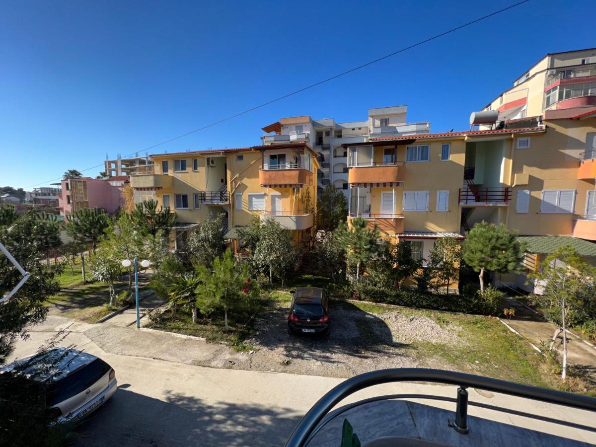 Gazi'S Apartament For Rent Golem  Exterior photo